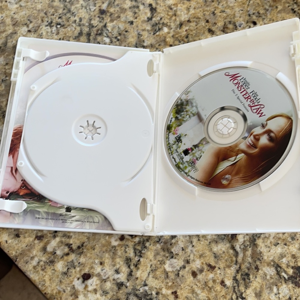 Monster In Law DVD - Picture 3 of 3